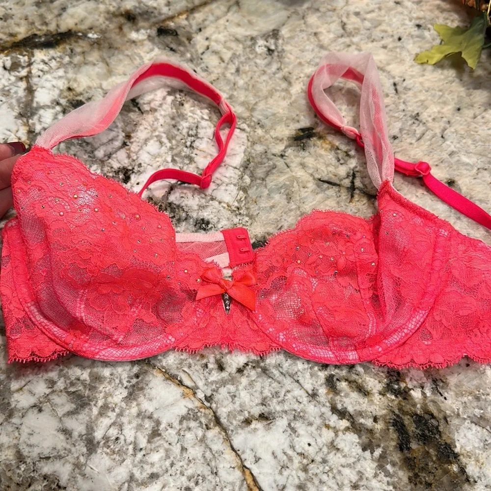 Very Sexy Unlined bra. - Picture 6 of 6